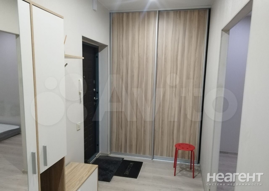 Сдается 1-комнатная квартира, 40 м²