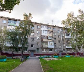 Продается Многокомнатная квартира, 61,4 м²