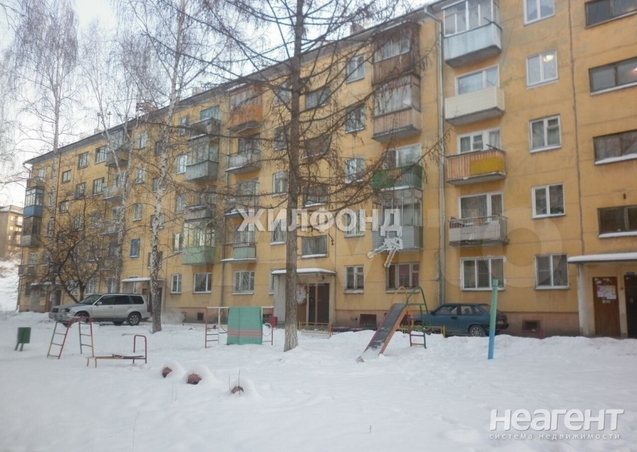 Продается 1-комнатная квартира, 13 м²