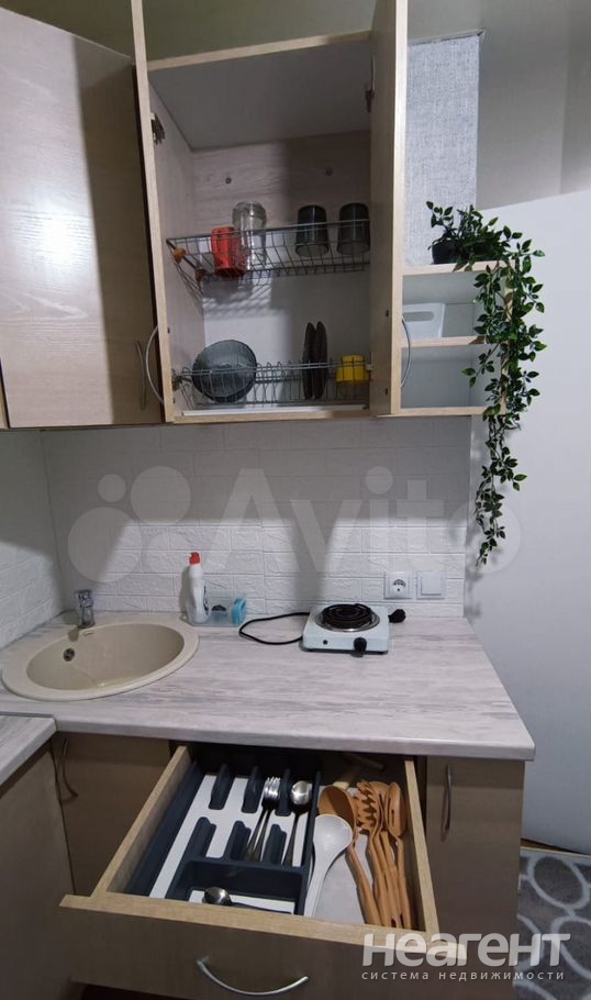 Продается 1-комнатная квартира, 13 м²