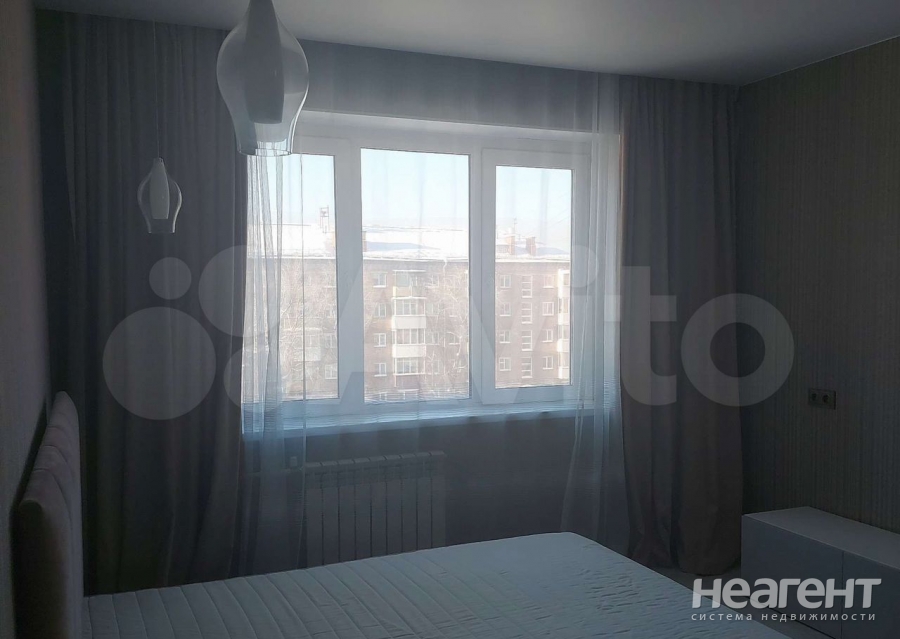 Продается 1-комнатная квартира, 35 м²