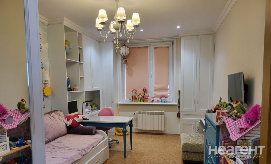 Продается 3-х комнатная квартира, 120 м²