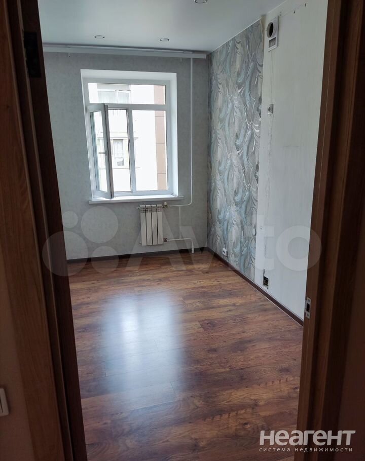 Продается 1-комнатная квартира, 39 м²