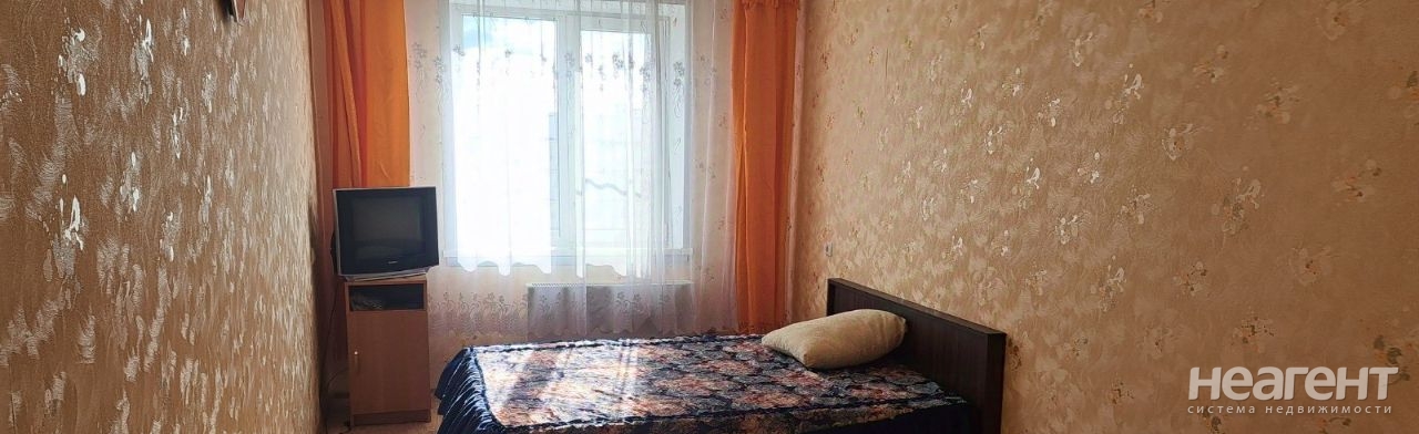 Сдается 1-комнатная квартира, 42,1 м²