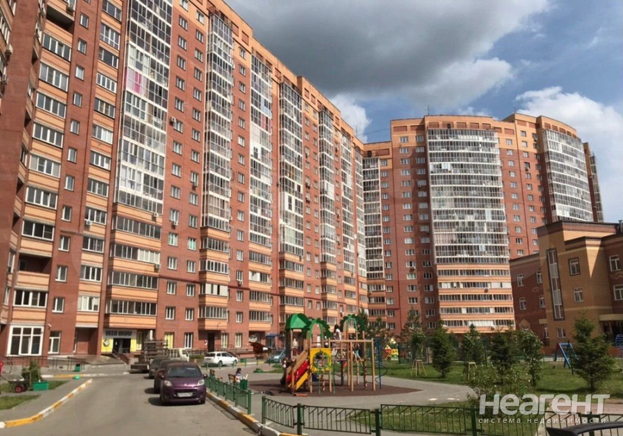 Сдается 2-х комнатная квартира, 63 м²