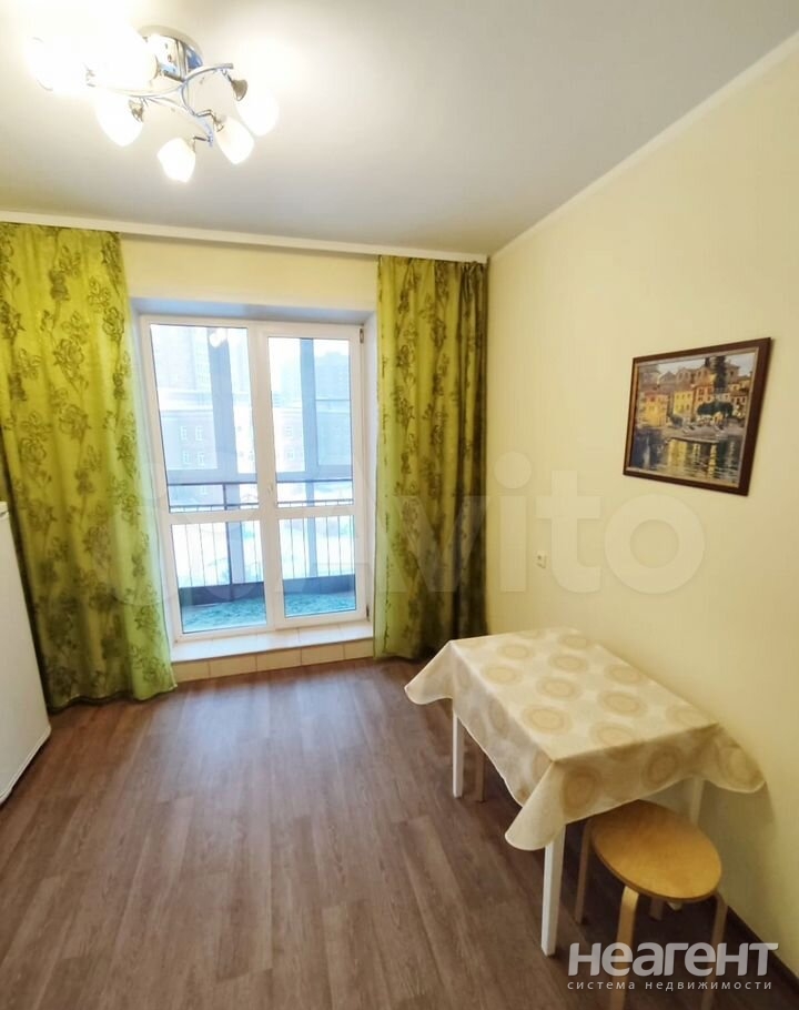 Сдается 2-х комнатная квартира, 63 м²