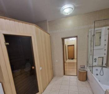 Продается 3-х комнатная квартира, 123 м²