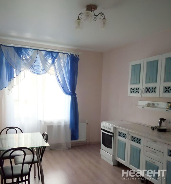 Сдается 1-комнатная квартира, 41 м²