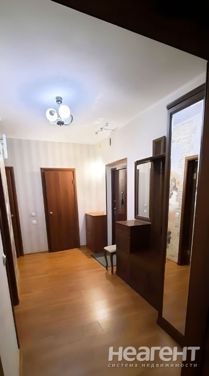 Сдается 2-х комнатная квартира, 57 м²