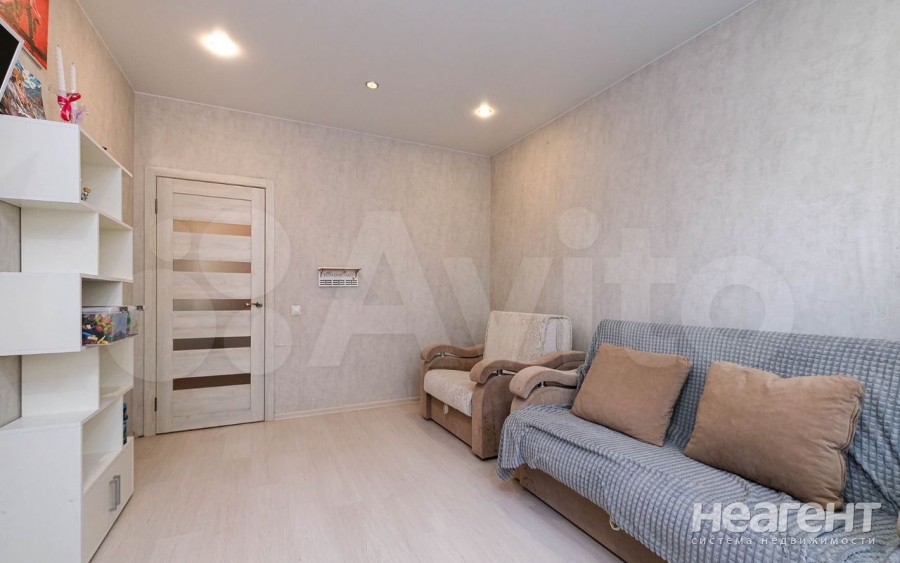 Продается 1-комнатная квартира, 35 м²