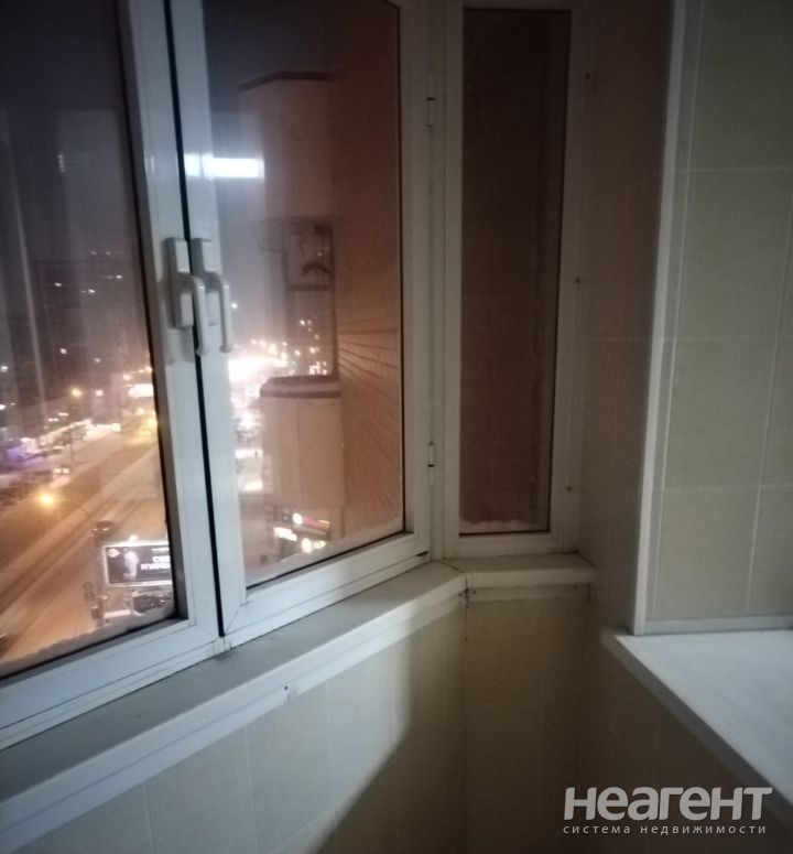 Сдается 2-х комнатная квартира, 96 м²