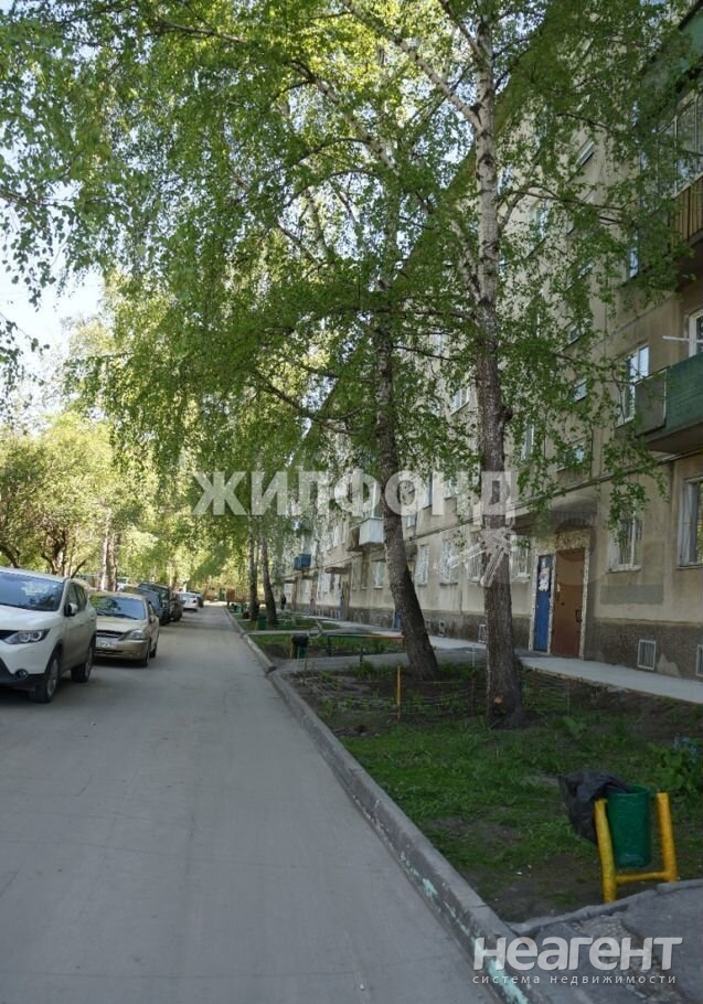 Продается 1-комнатная квартира, 28,4 м²