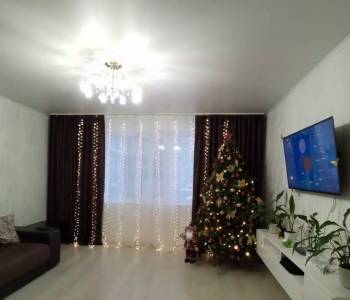 Продается Многокомнатная квартира, 80 м²