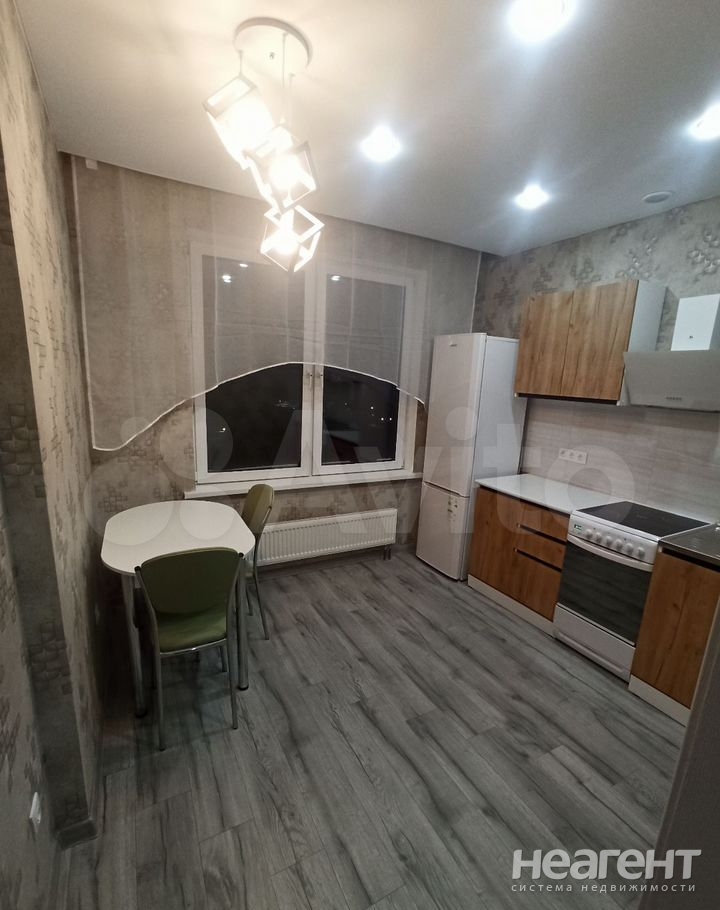 Сдается 1-комнатная квартира, 32 м²