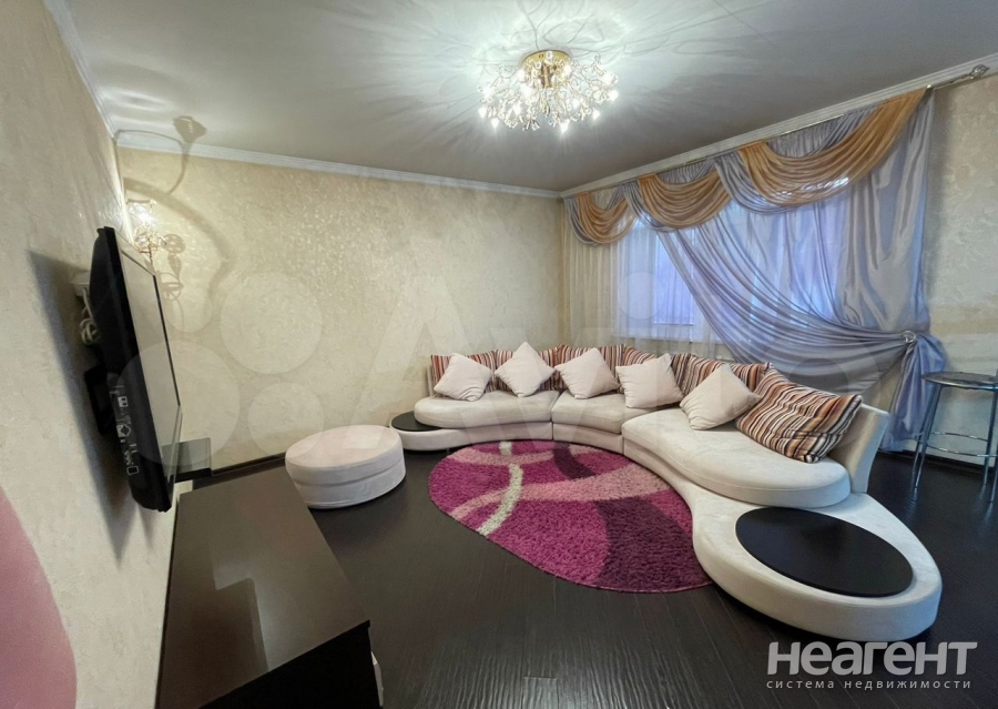 Сдается 2-х комнатная квартира, 63 м²