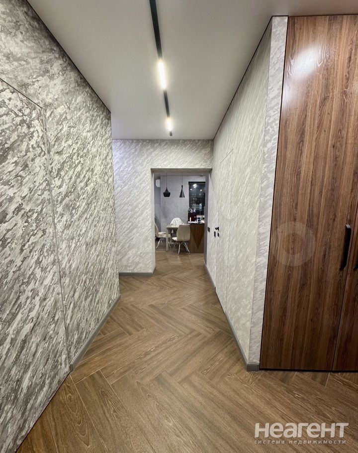 Продается Многокомнатная квартира, 107,5 м²