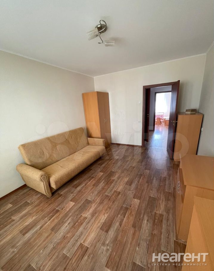 Сдается 1-комнатная квартира, 38 м²