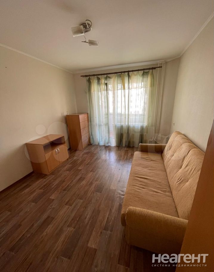 Сдается 1-комнатная квартира, 38 м²