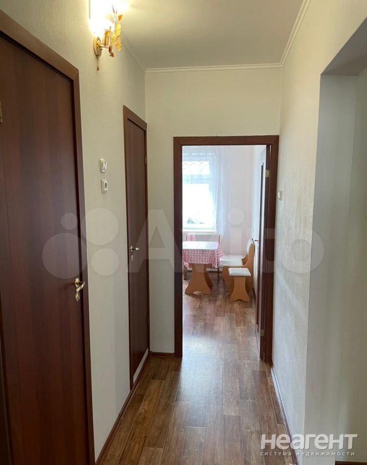 Сдается 1-комнатная квартира, 38 м²