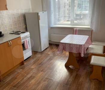 Сдается 1-комнатная квартира, 38 м²