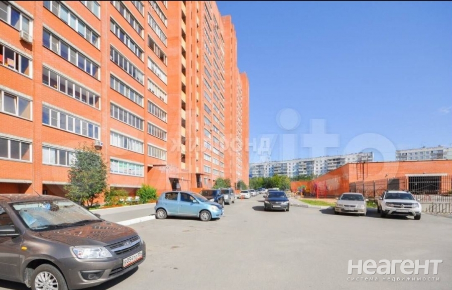 Продается 2-х комнатная квартира, 60 м²