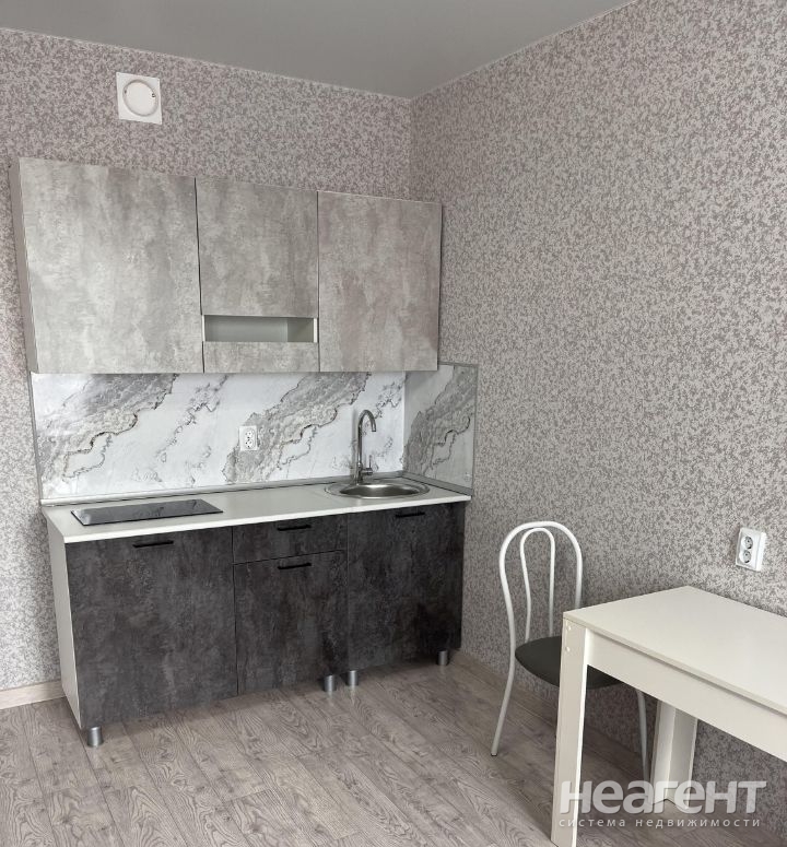 Сдается 1-комнатная квартира, 28 м²