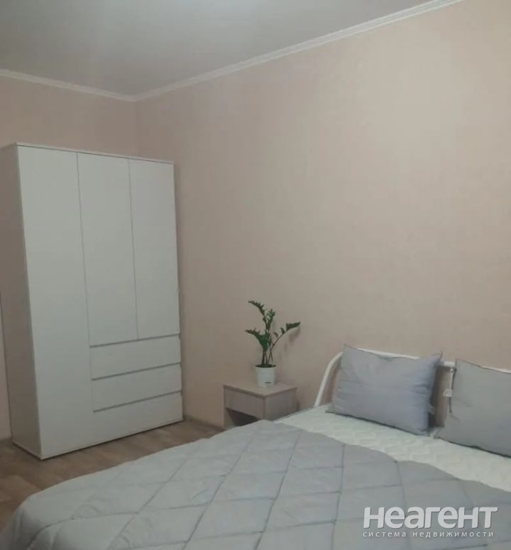 Сдается 1-комнатная квартира, 36 м²