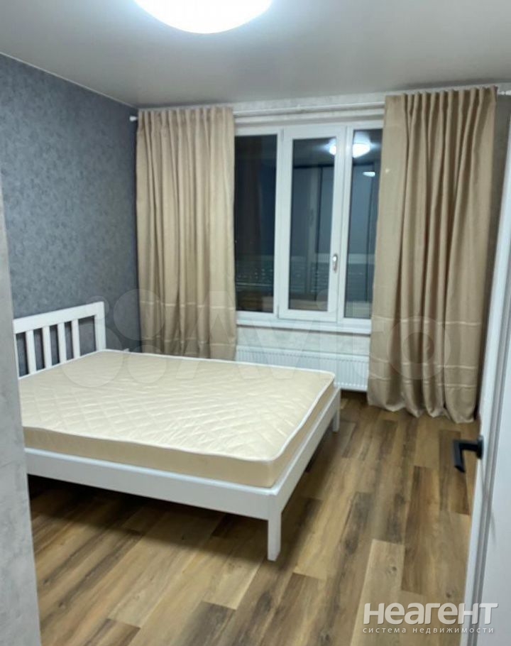 Сдается Многокомнатная квартира, 65 м²