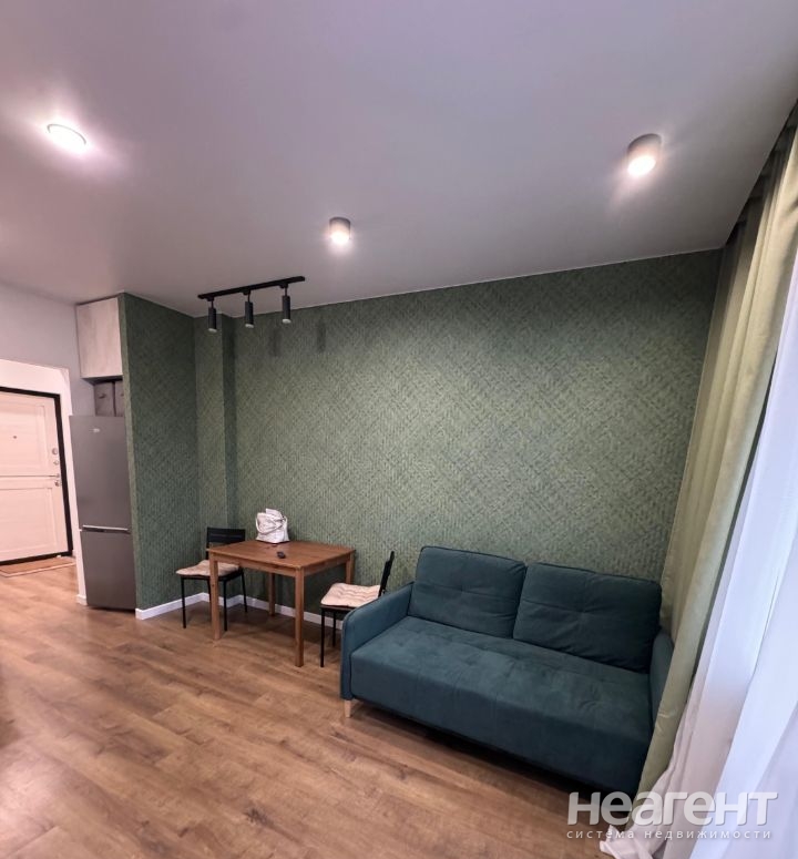 Сдается 1-комнатная квартира, 38,6 м²