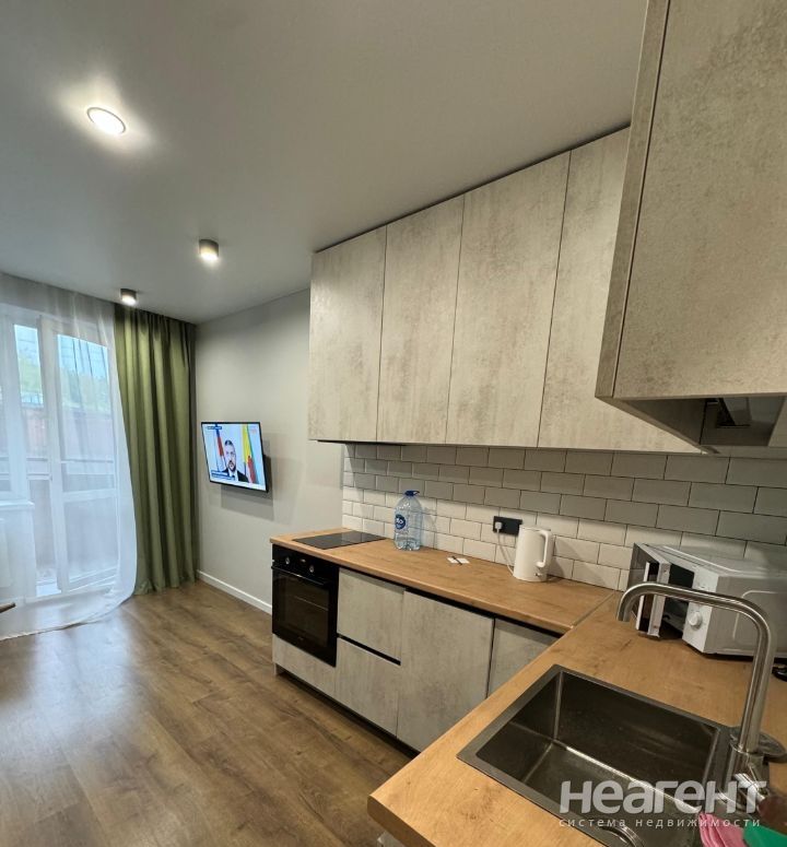 Сдается 1-комнатная квартира, 38,6 м²