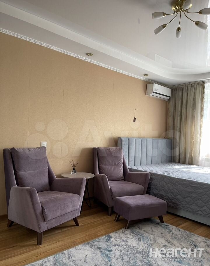 Продается 1-комнатная квартира, 40 м²