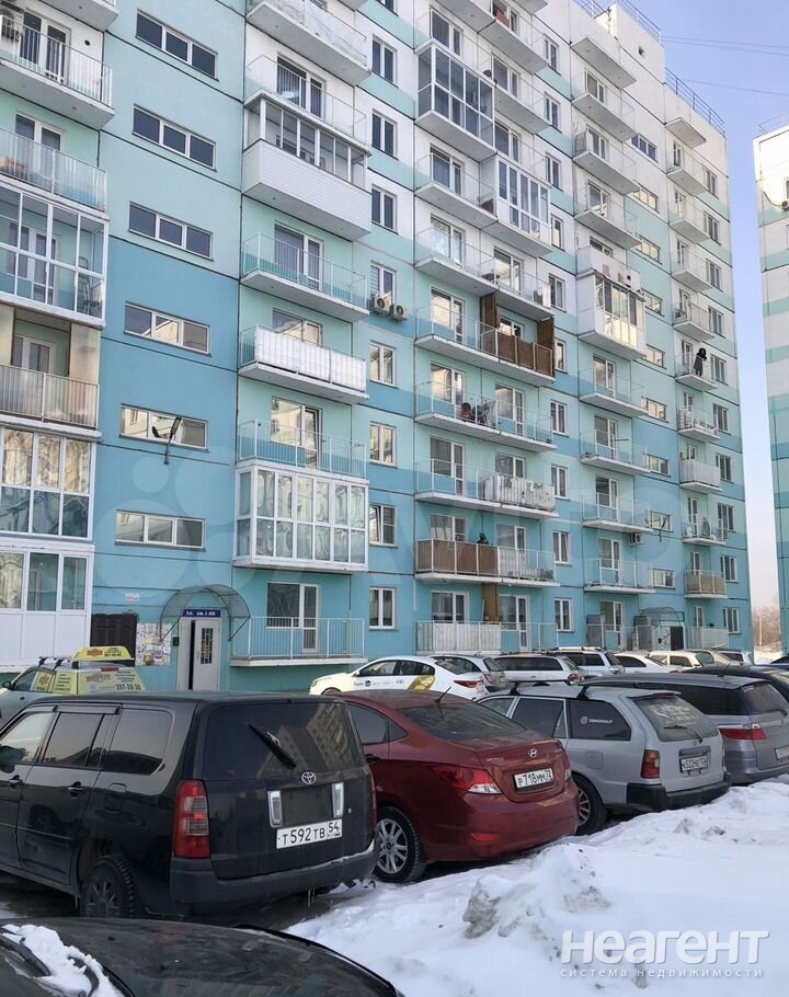 Продается 1-комнатная квартира, 48 м²