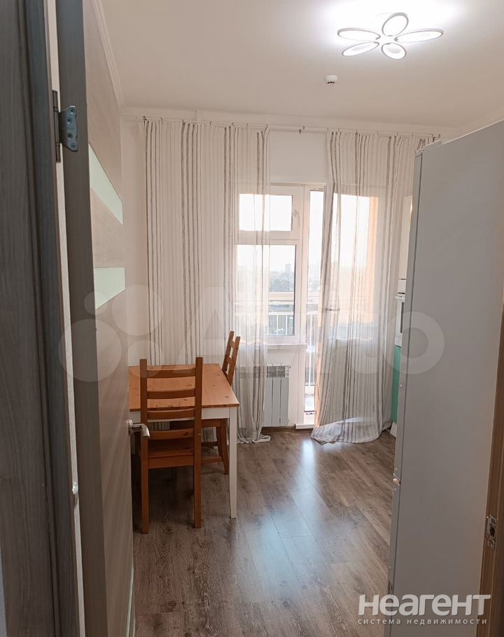 Сдается 1-комнатная квартира, 36 м²