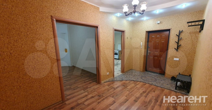 Сдается 2-х комнатная квартира, 67 м²