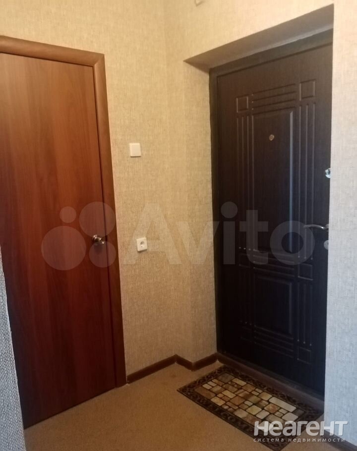 Сдается 1-комнатная квартира, 49 м²