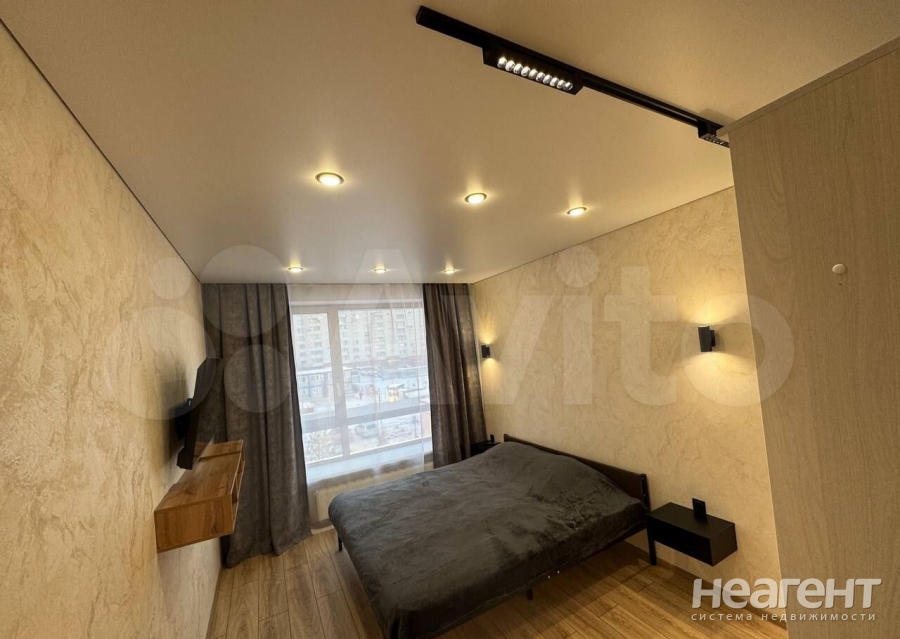 Сдается 1-комнатная квартира, 37 м²