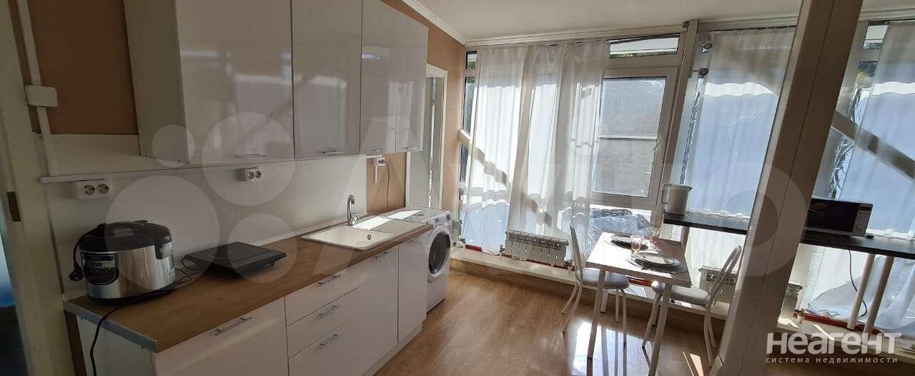 Сдается 1-комнатная квартира, 35 м²