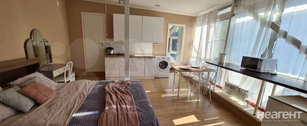 Сдается 1-комнатная квартира, 35 м²