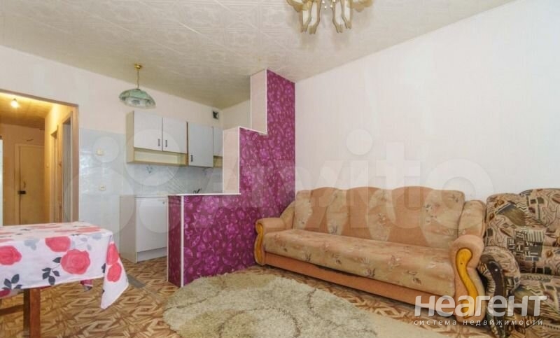 Продается 1-комнатная квартира, 32 м²