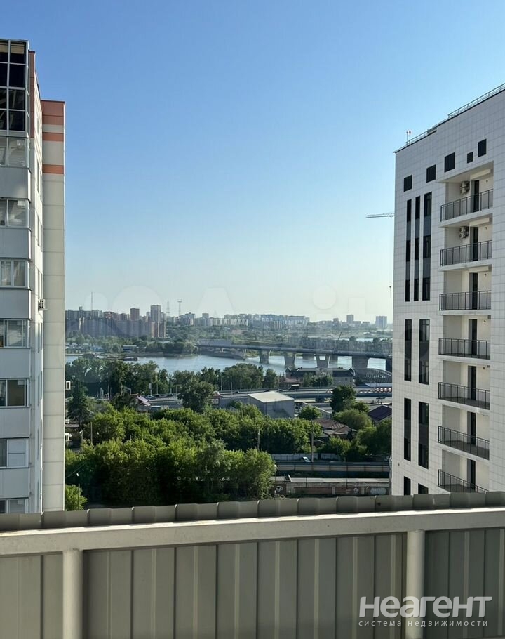 Сдается 2-х комнатная квартира, 64,2 м²