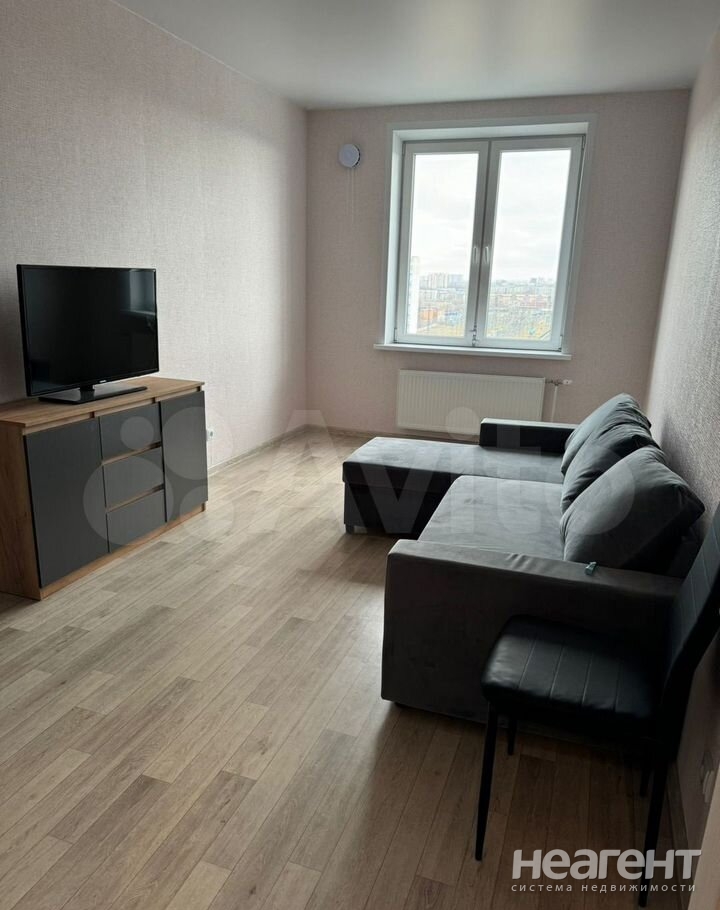 Сдается 1-комнатная квартира, 45 м²