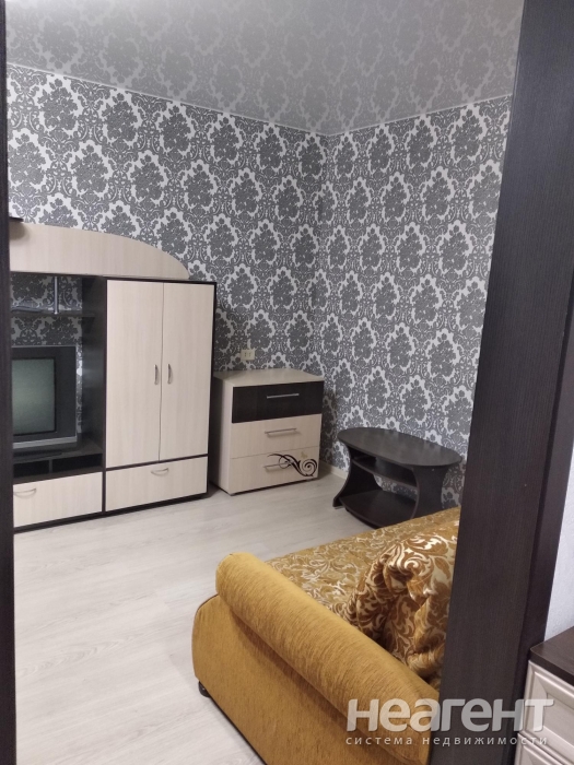 Продается 1-комнатная квартира, 30 м²