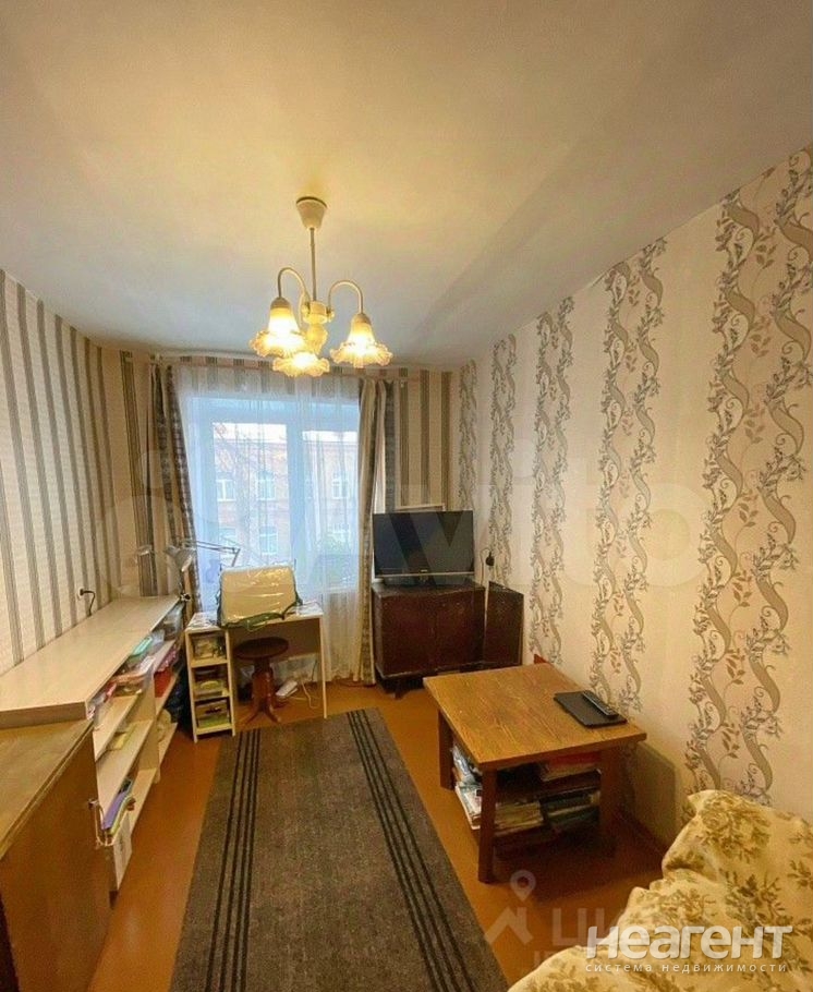 Продается Многокомнатная квартира, 83,2 м²