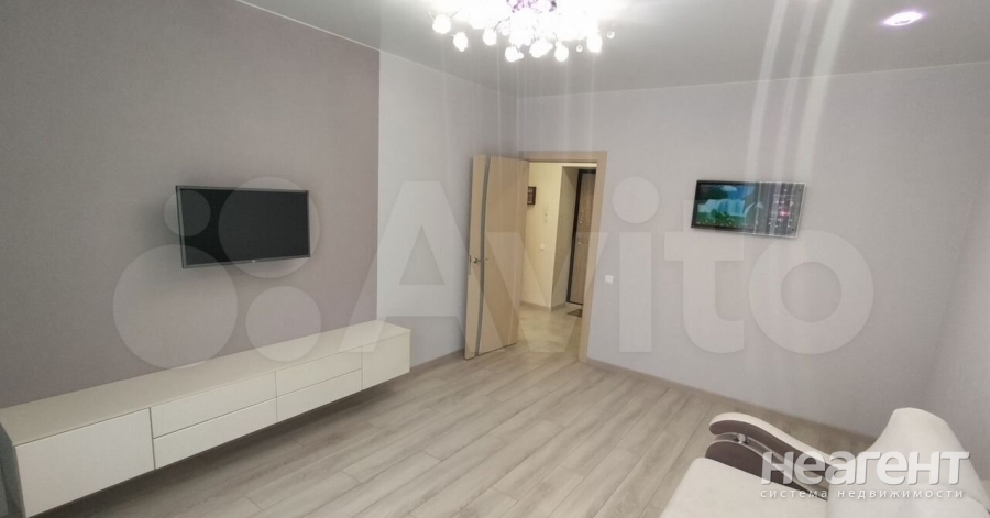 Сдается 1-комнатная квартира, 45 м²