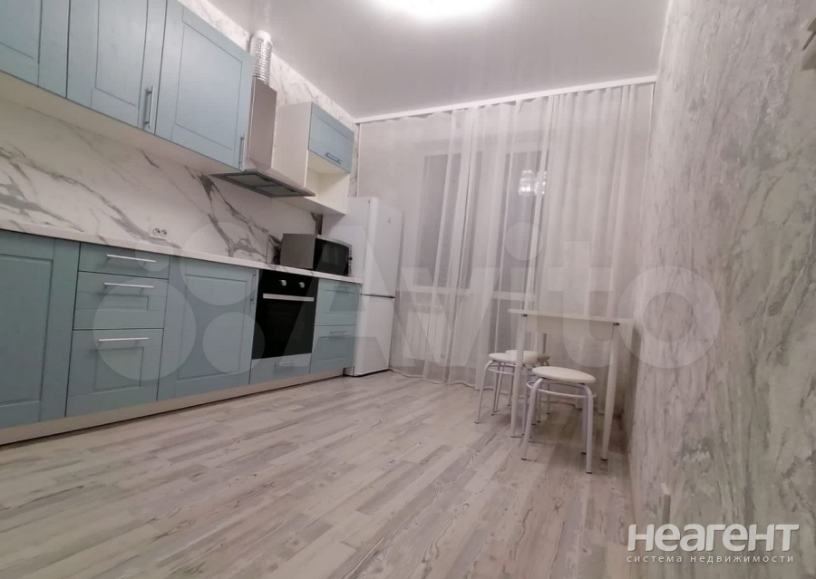 Сдается 1-комнатная квартира, 40 м²