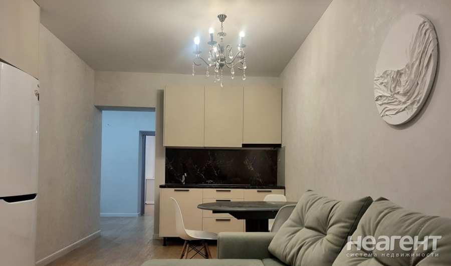 Сдается 1-комнатная квартира, 52,2 м²