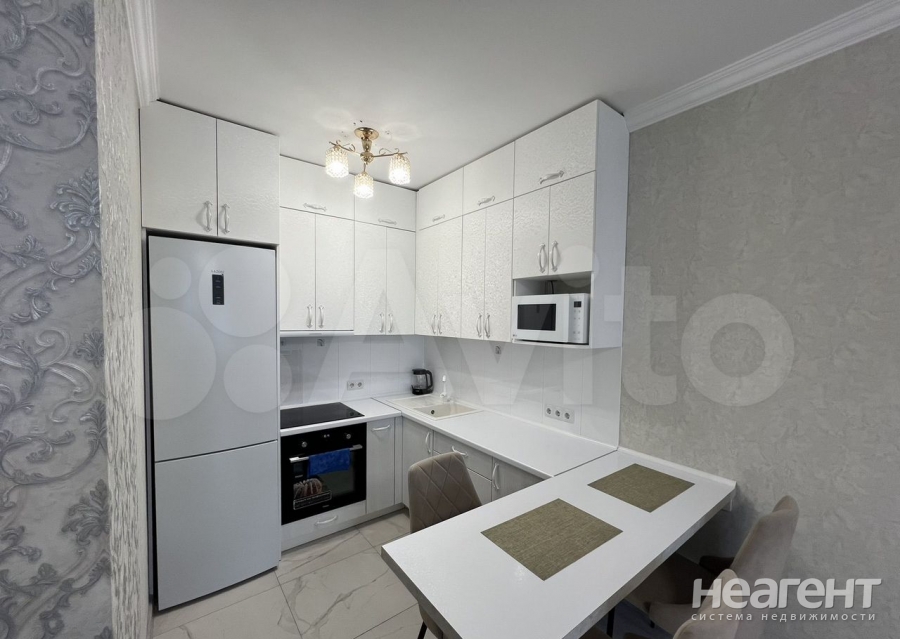 Сдается 1-комнатная квартира, 45 м²