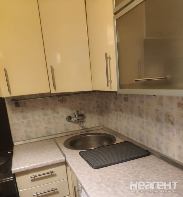 Сдается 2-х комнатная квартира, 42 м²