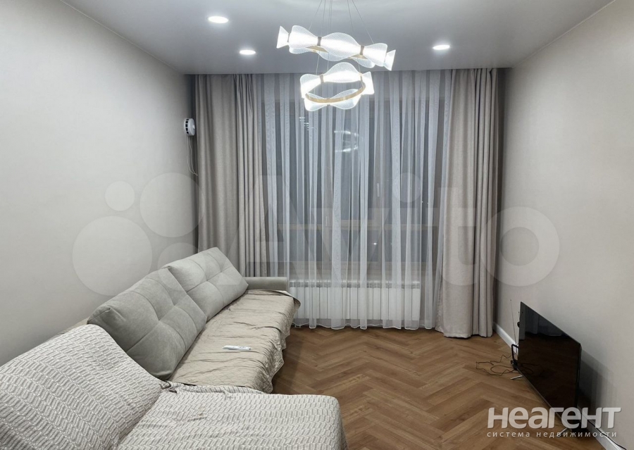 Сдается 1-комнатная квартира, 45 м²