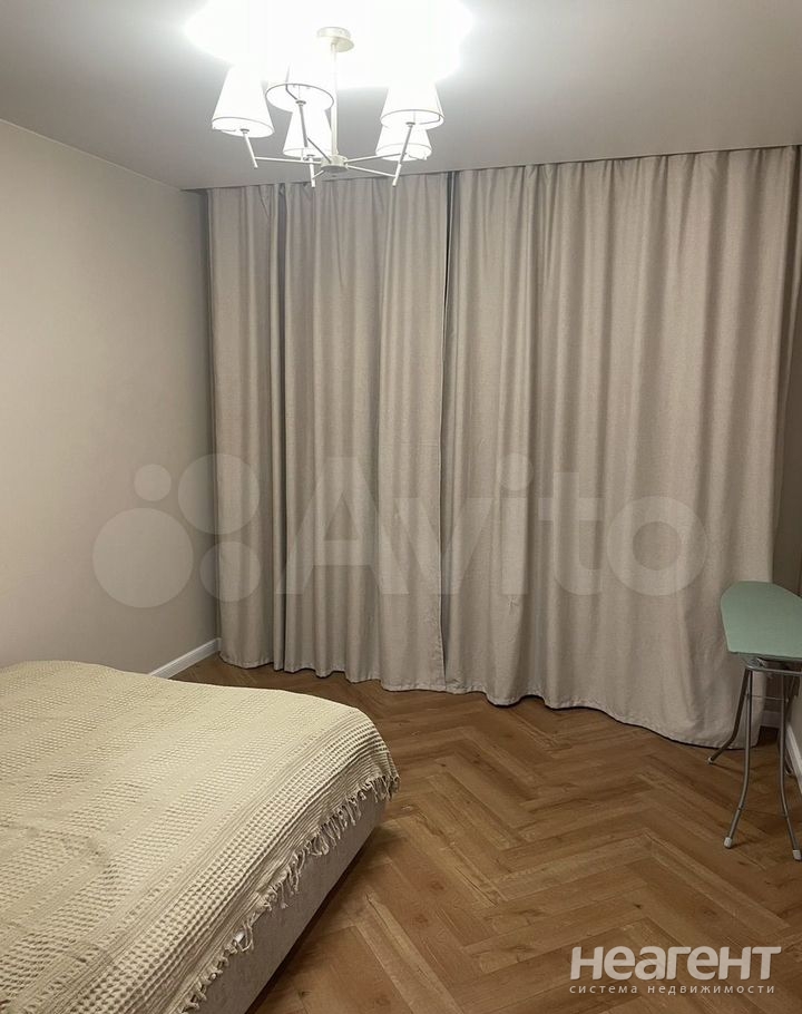 Сдается 1-комнатная квартира, 45 м²